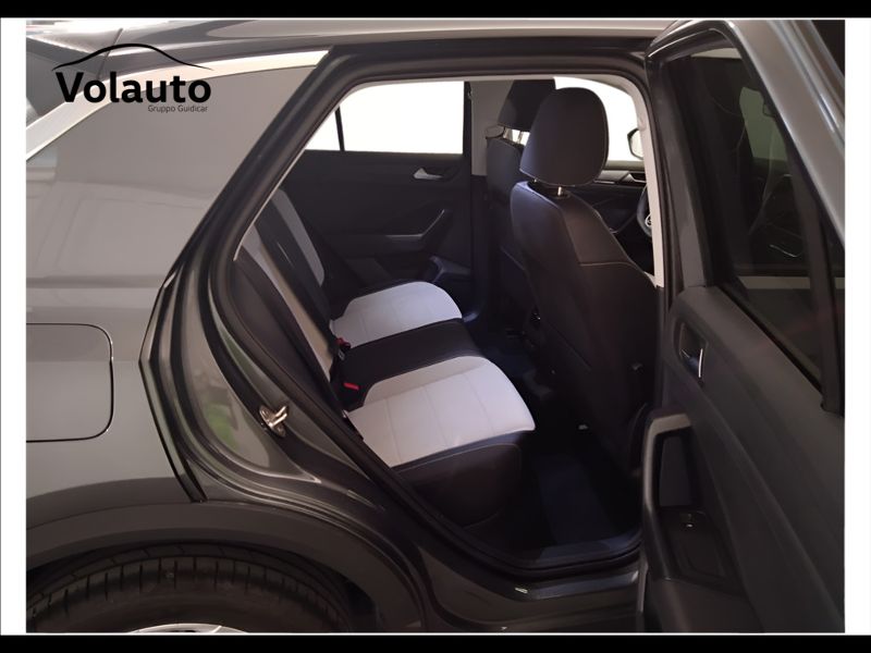 GuidiCar - VOLKSWAGEN T-Roc 2024 T-Roc 1.5 tsi act Style Aziendale