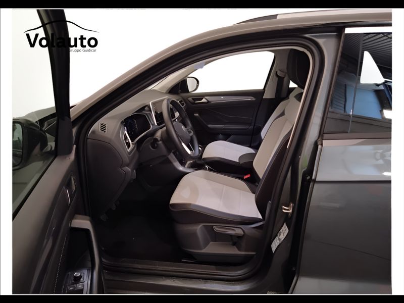 GuidiCar - VOLKSWAGEN T-Roc 2024 T-Roc 1.5 tsi act Style Aziendale