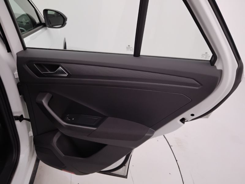 GuidiCar - VOLKSWAGEN T-Roc 2022 T-Roc 2.0 tdi scr Life 115cv Usato