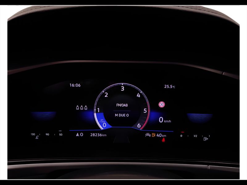 GuidiCar - VOLKSWAGEN T-Roc 2024 T-Roc 2.0 tdi scr Life 115cv Usato
