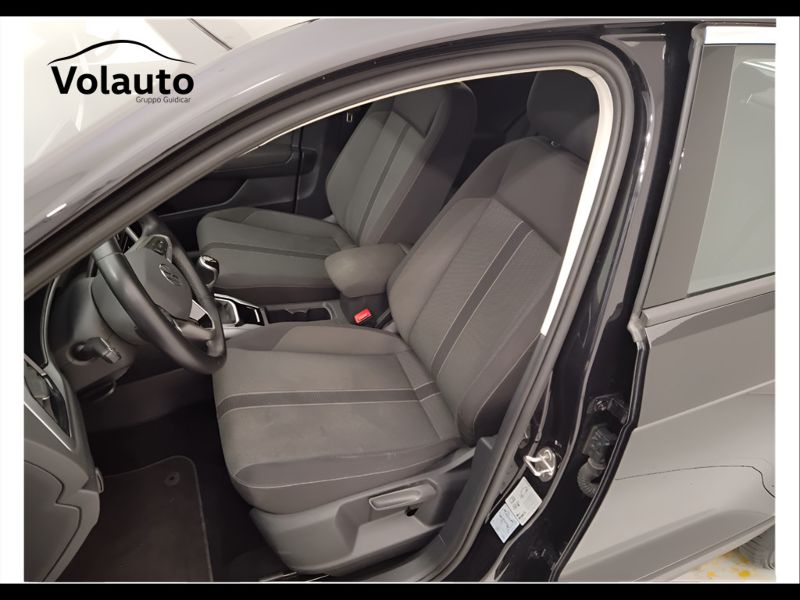 GuidiCar - VOLKSWAGEN T-Roc 2024 T-Roc 2.0 tdi scr Life 115cv Usato