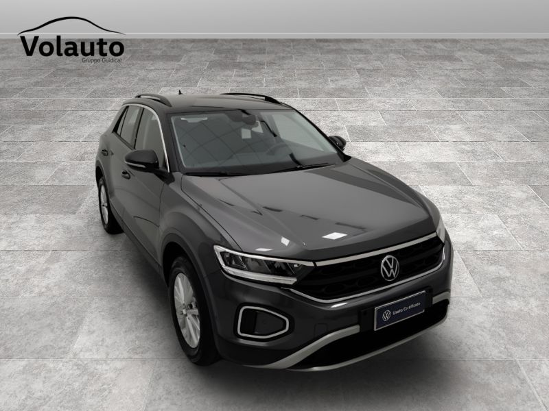 GuidiCar - VOLKSWAGEN T-Roc 2023 T-Roc 2.0 tdi scr Life 150cv dsg Usato