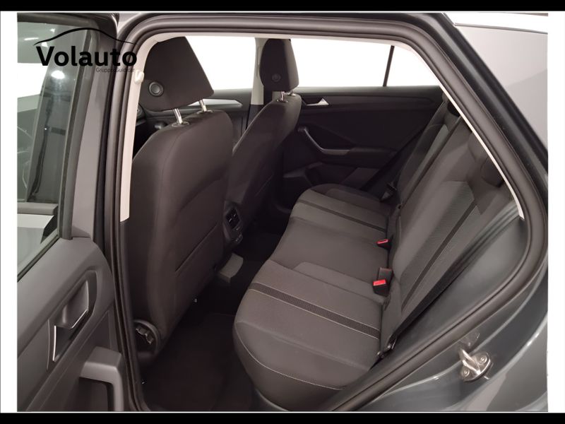 GuidiCar - VOLKSWAGEN T-Roc 2023 T-Roc 2.0 tdi scr Life 150cv dsg Usato