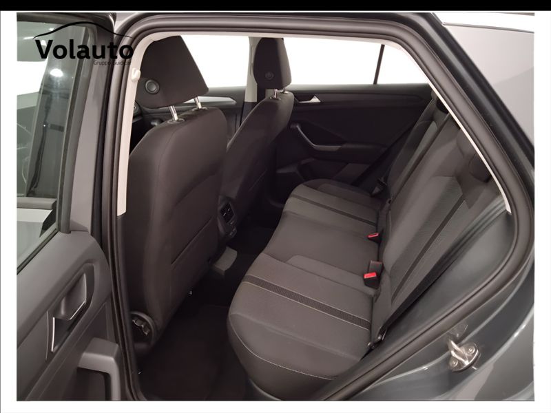GuidiCar - VOLKSWAGEN T-Roc 2023 T-Roc 2.0 tdi scr Life 150cv dsg Usato