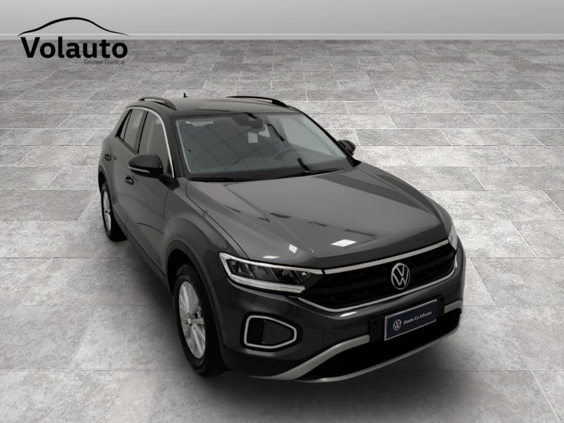 GuidiCar - VOLKSWAGEN T-Roc 2023 T-Roc 2.0 tdi scr Life 150cv dsg Usato