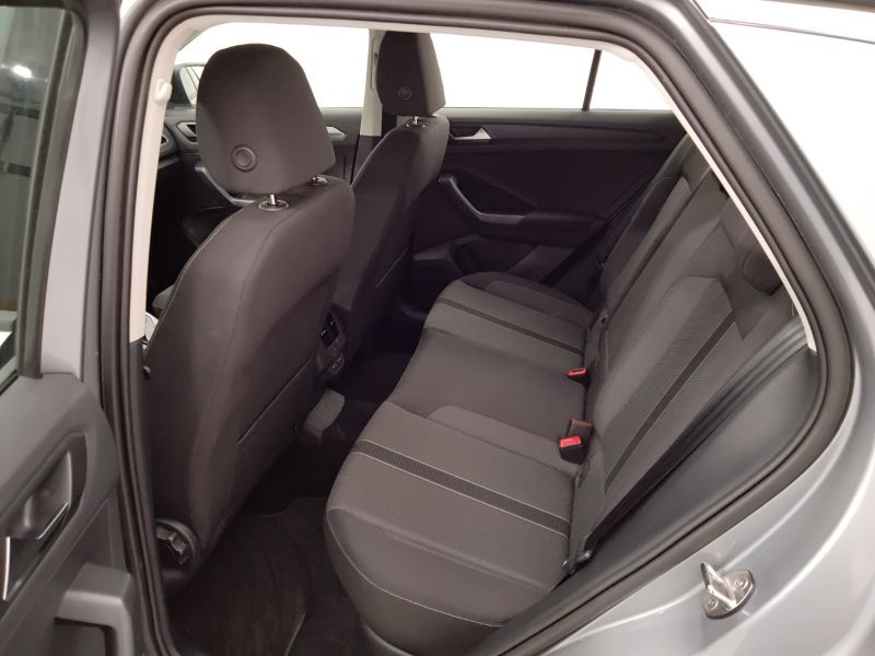 GuidiCar - VOLKSWAGEN T-Roc 2024 T-Roc 2.0 tdi scr Life 150cv dsg Usato
