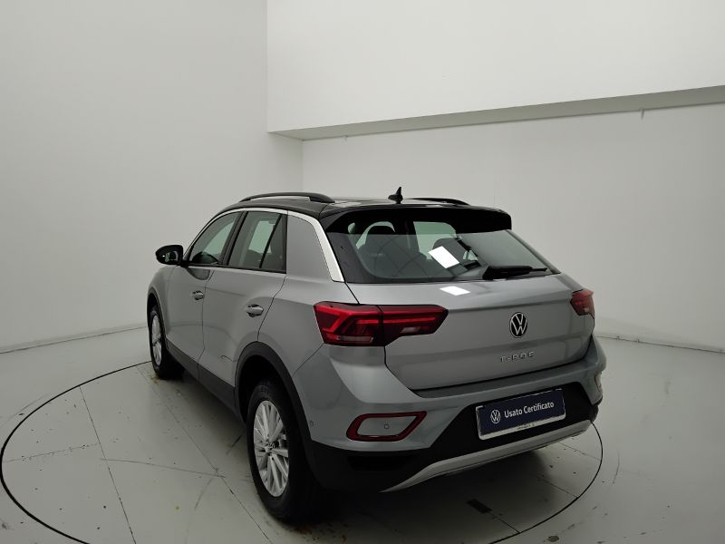 GuidiCar - VOLKSWAGEN T-Roc 2024 T-Roc 2.0 tdi scr Life 150cv dsg Usato