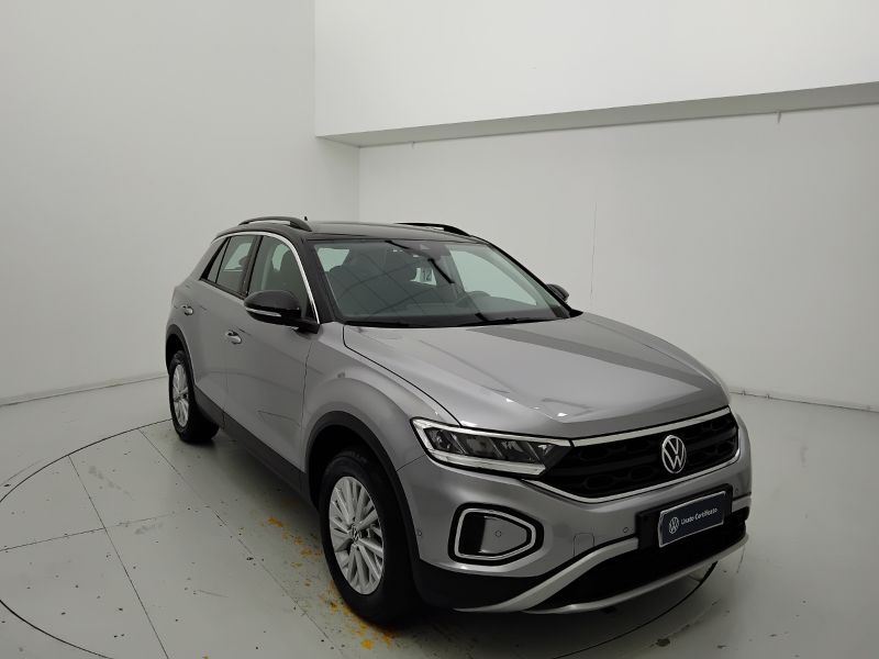 GuidiCar - VOLKSWAGEN T-Roc 2024 T-Roc 2.0 tdi scr Life 150cv dsg Usato