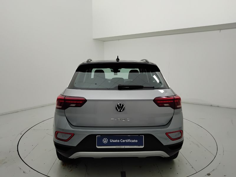 GuidiCar - VOLKSWAGEN T-Roc 2024 T-Roc 2.0 tdi scr Life 150cv dsg Usato