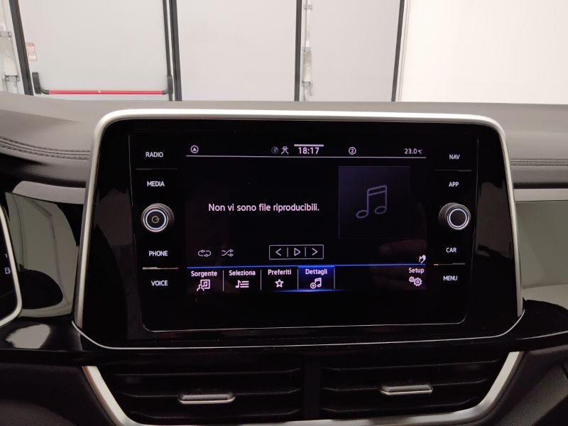 GuidiCar - VOLKSWAGEN T-Roc 2023 T-Roc 2.0 tdi scr R-Line 115cv Aziendale