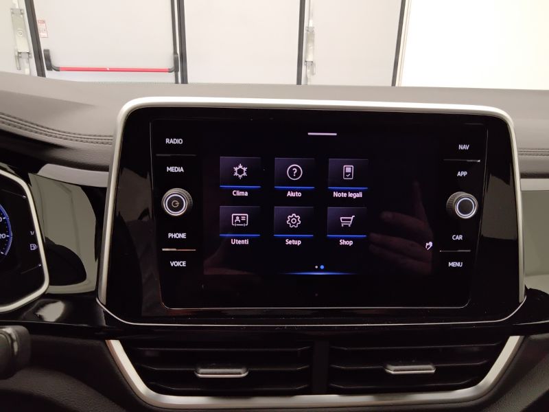 GuidiCar - VOLKSWAGEN T-Roc 2023 T-Roc 2.0 tdi scr R-Line 115cv Aziendale