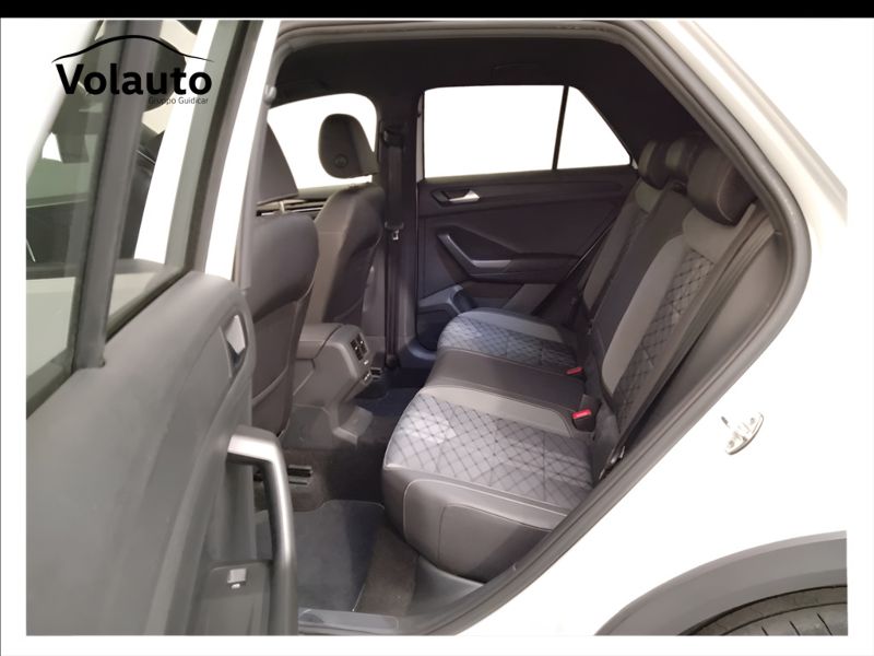 GuidiCar - VOLKSWAGEN T-Roc 2022 T-Roc 2.0 tdi scr R-Line 150cv dsg Usato