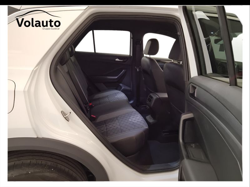 GuidiCar - VOLKSWAGEN T-Roc 2022 T-Roc 2.0 tdi scr R-Line 150cv dsg Usato