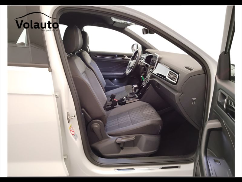 GuidiCar - VOLKSWAGEN T-Roc 2022 T-Roc 2.0 tdi scr R-Line 150cv dsg Usato
