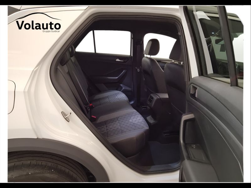GuidiCar - VOLKSWAGEN T-Roc 2022 T-Roc 2.0 tdi scr R-Line 150cv dsg Usato