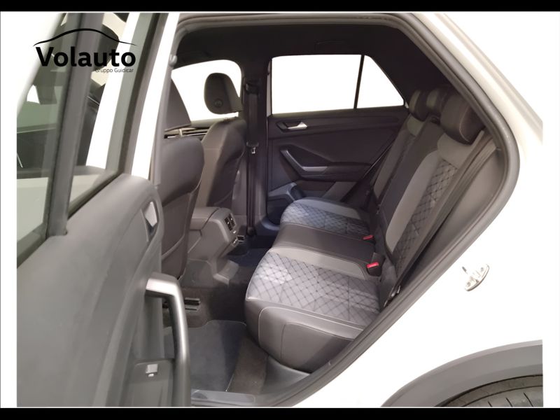 GuidiCar - VOLKSWAGEN T-Roc 2022 T-Roc 2.0 tdi scr R-Line 150cv dsg Usato