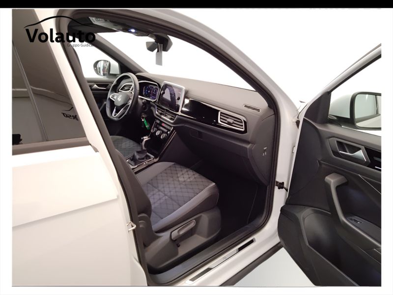 GuidiCar - VOLKSWAGEN T-Roc 2022 T-Roc 2.0 tdi scr R-Line 150cv dsg Usato