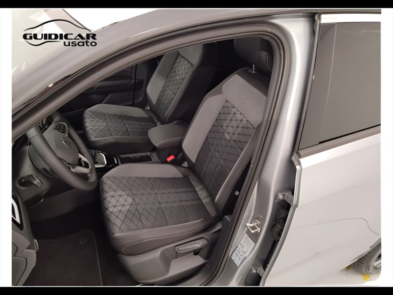 GuidiCar - VOLKSWAGEN T-Roc 2025 T-Roc 2.0 tdi scr R-Line 150cv dsg Km0