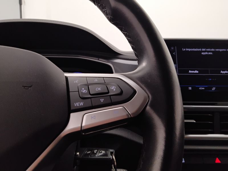 GuidiCar - VOLKSWAGEN T-Roc 2022 T-Roc 2.0 tdi scr Style 115cv Usato