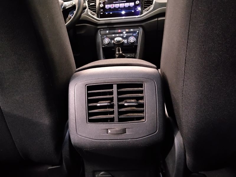 GuidiCar - VOLKSWAGEN T-Roc 2019 T-Roc 1.0 tsi Advanced Usato