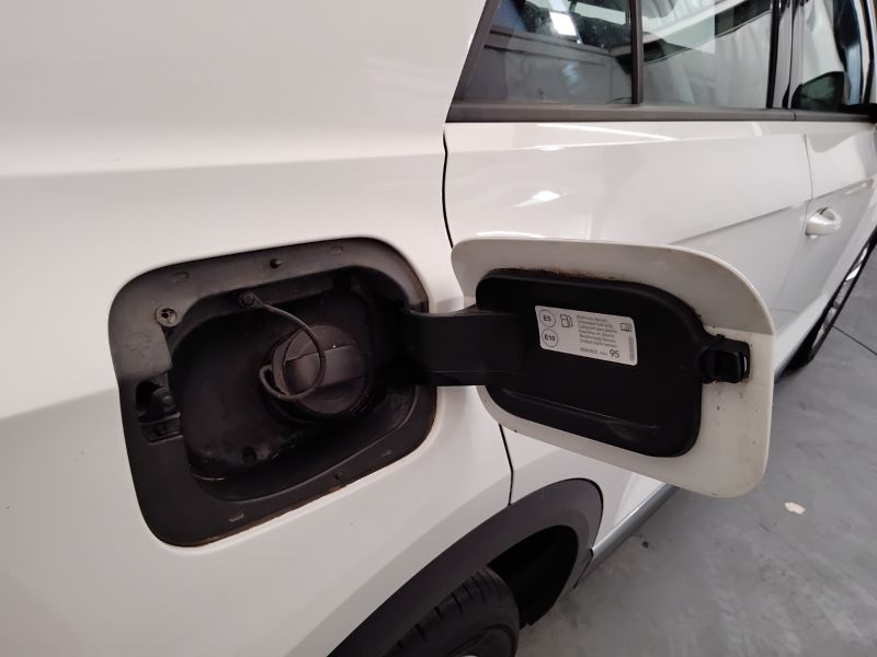GuidiCar - VOLKSWAGEN T-Roc 2019 T-Roc 1.0 tsi Advanced Usato