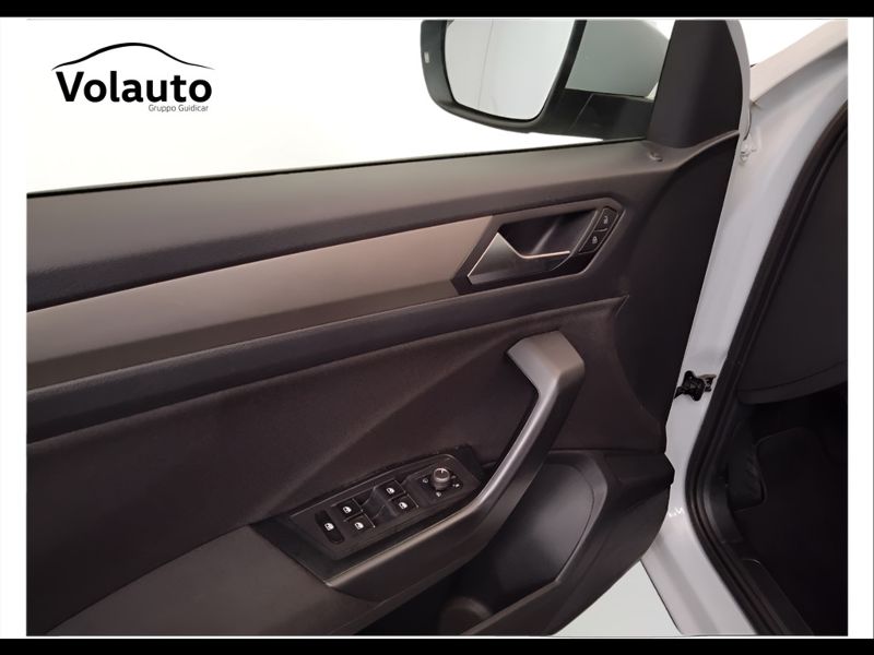 GuidiCar - VOLKSWAGEN T-Roc 2021 T-Roc 1.5 tsi act Business dsg Usato