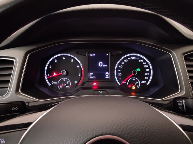 GuidiCar - VOLKSWAGEN T-Roc 2021 T-Roc 1.5 tsi act Business dsg Usato