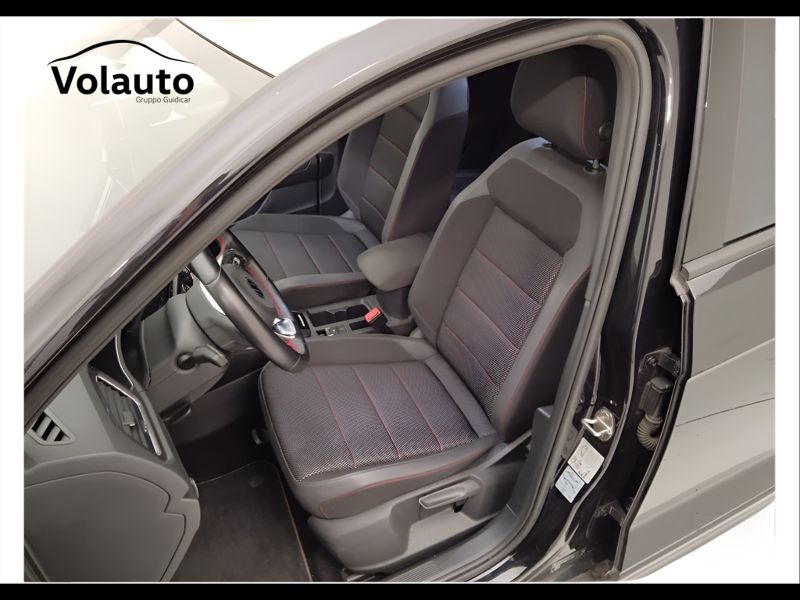 GuidiCar - VOLKSWAGEN T-Roc 2021 T-Roc 1.5 tsi act Sport Usato