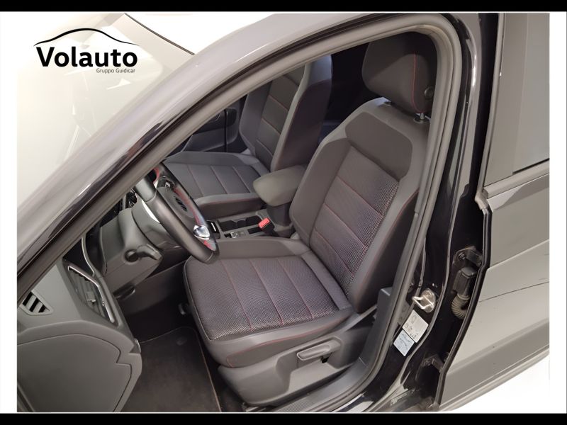 GuidiCar - VOLKSWAGEN T-Roc 2021 T-Roc 1.5 tsi act Sport Usato