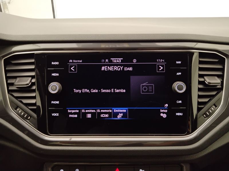 GuidiCar - VOLKSWAGEN T-Roc 2021 T-Roc 1.5 tsi act Sport Usato