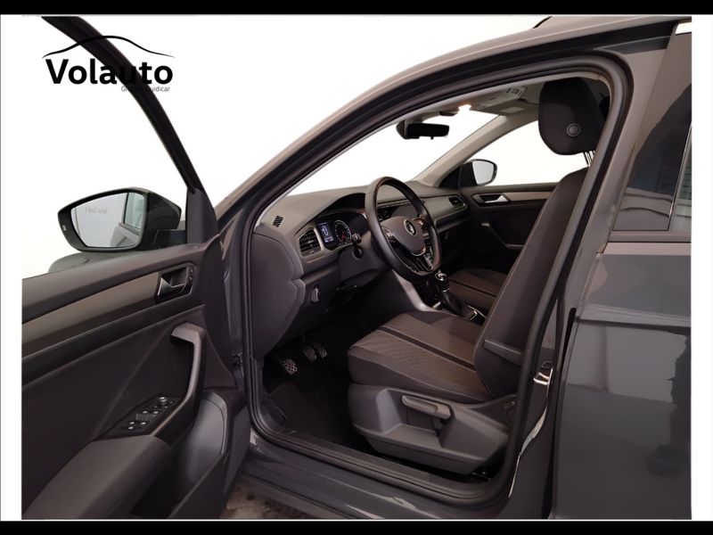 GuidiCar - VOLKSWAGEN T-Roc 2021 T-Roc 1.5 tsi act Sport Usato