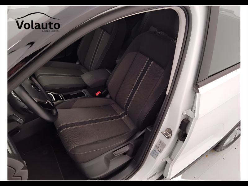 GuidiCar - VOLKSWAGEN T-Roc 2021 T-Roc 1.5 tsi act Style dsg Usato
