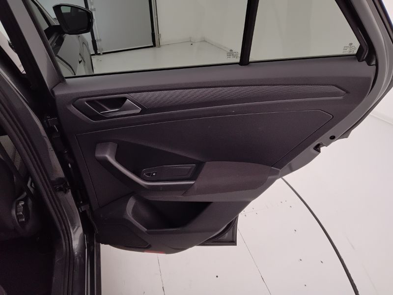 GuidiCar - VOLKSWAGEN T-Roc 2021 T-Roc 1.5 TSI ACT Style Usato