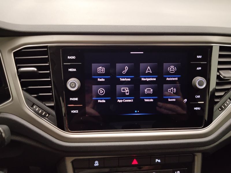 GuidiCar - VOLKSWAGEN T-Roc 2021 T-Roc 1.5 TSI ACT Style Usato