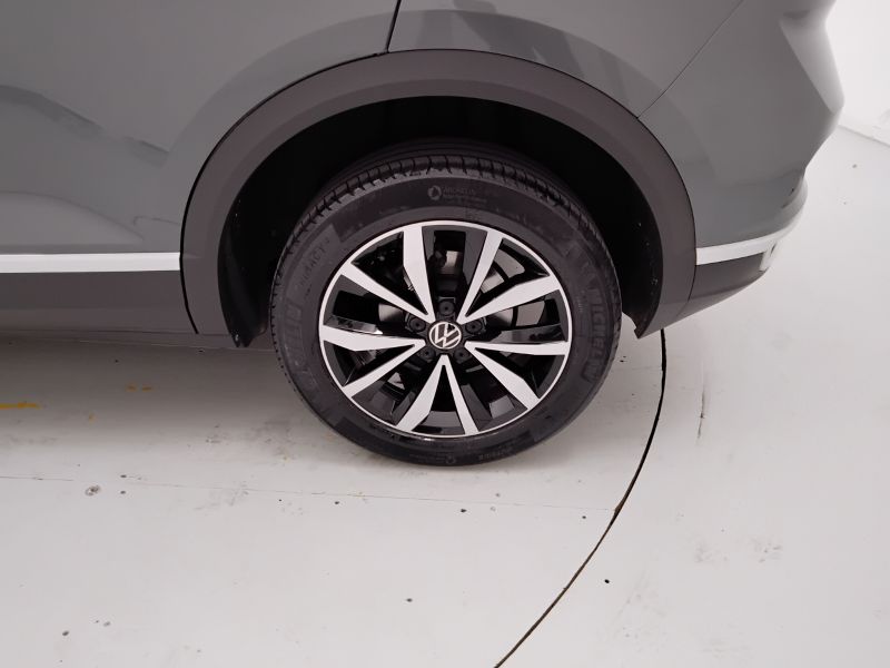 GuidiCar - VOLKSWAGEN T-Roc 2021 T-Roc 1.5 TSI ACT Style Usato