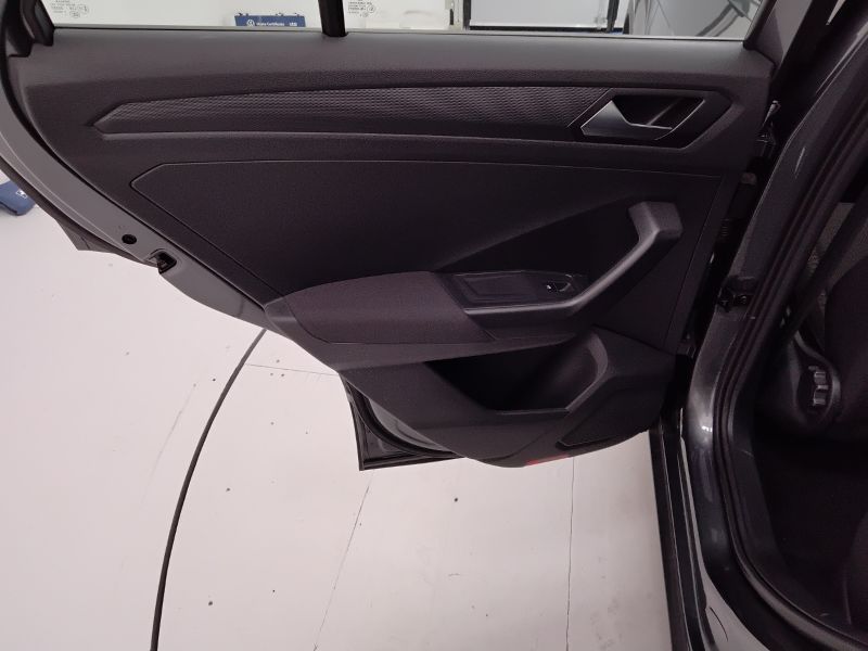 GuidiCar - VOLKSWAGEN T-Roc 2019 T-Roc 2.0 tdi Style 4motion dsg Usato