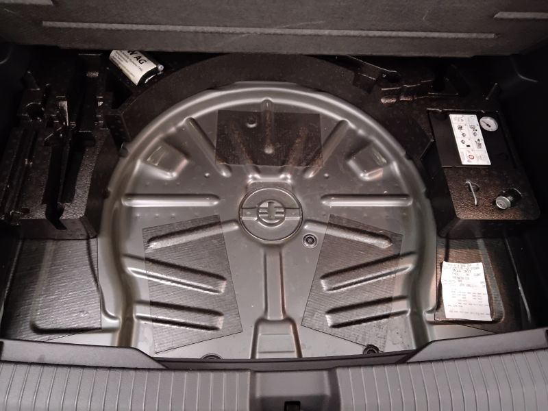 GuidiCar - VOLKSWAGEN T-Roc 2019 T-Roc 2.0 tdi Style 4motion dsg Usato