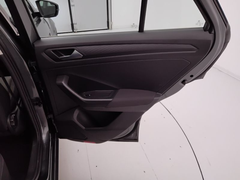 GuidiCar - VOLKSWAGEN T-Roc 2019 T-Roc 2.0 tdi Style 4motion dsg Usato