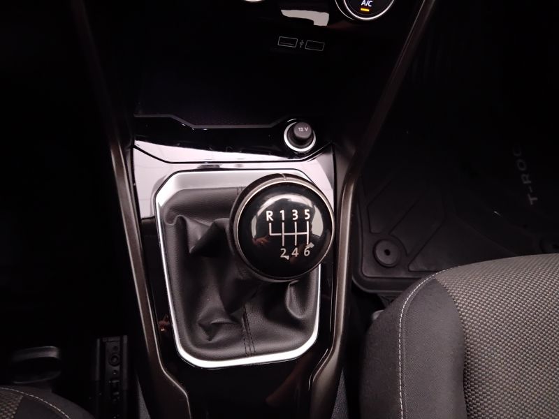 GuidiCar - VOLKSWAGEN T-Roc 2019 T-Roc 1.0 tsi Style 115cv Usato