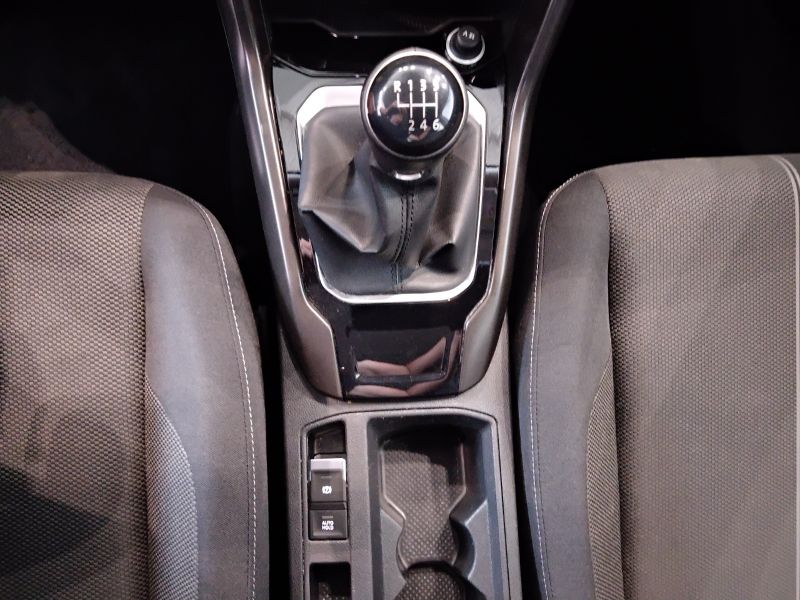 GuidiCar - VOLKSWAGEN T-Roc 2019 T-Roc 1.6 tdi Style Usato