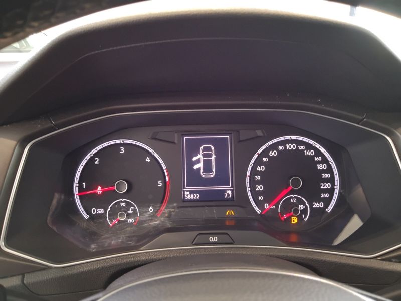 GuidiCar - VOLKSWAGEN T-Roc 2019 T-Roc 1.6 tdi Style Usato