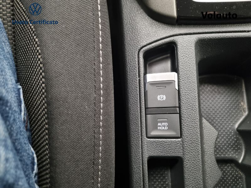 GuidiCar - VOLKSWAGEN T-Roc 2020 T-Roc 1.6 tdi Style Usato