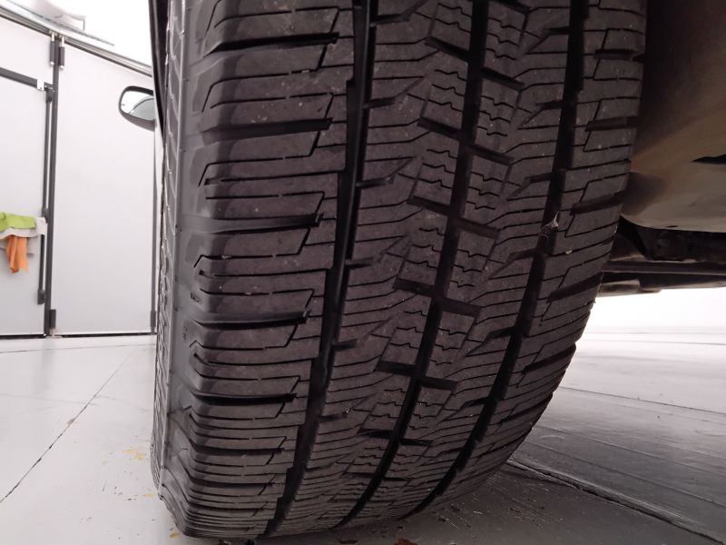 GuidiCar - VOLKSWAGEN Caravelle 2023 T6.1 Caravelle 2.0 tdi 150cv Comfortline p.c. dsg7 Usato