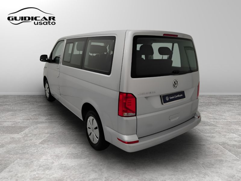GuidiCar - VOLKSWAGEN Caravelle 2023 T6.1 Caravelle 2.0 tdi 150cv Comfortline p.c. dsg7 Usato