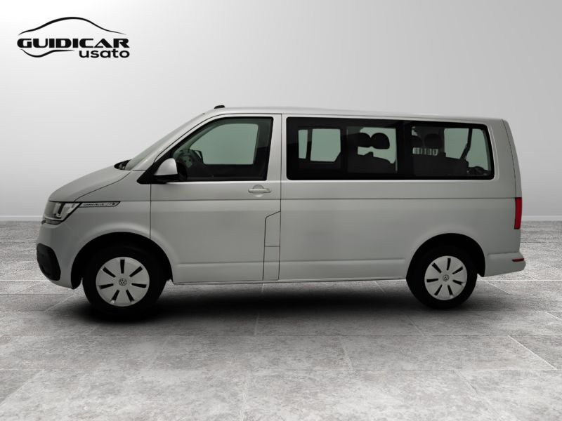 GuidiCar - VOLKSWAGEN Caravelle 2023 T6.1 Caravelle 2.0 tdi 150cv Comfortline p.c. dsg7 Usato