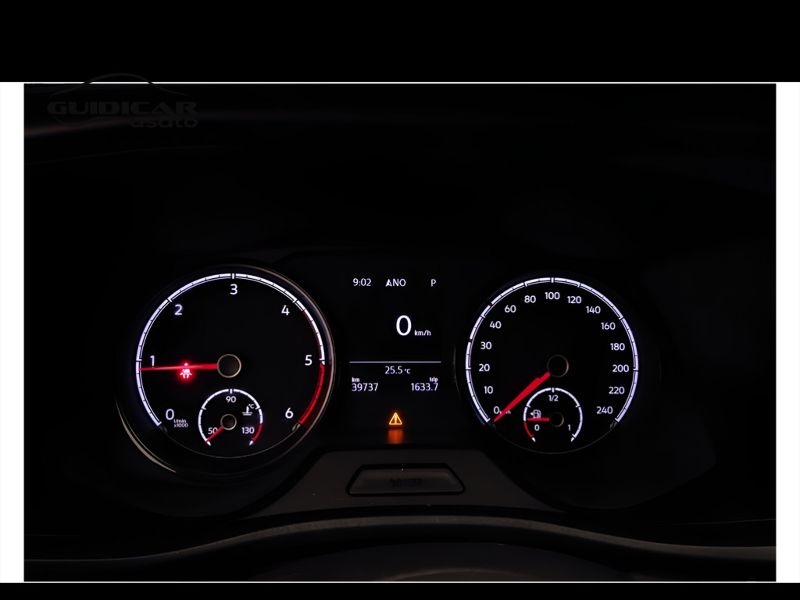 GuidiCar - VOLKSWAGEN Caravelle 2023 T6.1 Caravelle 2.0 tdi 150cv Comfortline p.c. dsg7 Usato