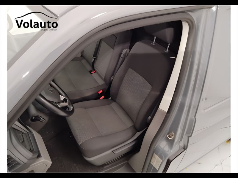 GuidiCar - VOLKSWAGEN Transporter 2021 T6.1 Transporter 28 2.0 tdi 110cv Business p.c. Usato