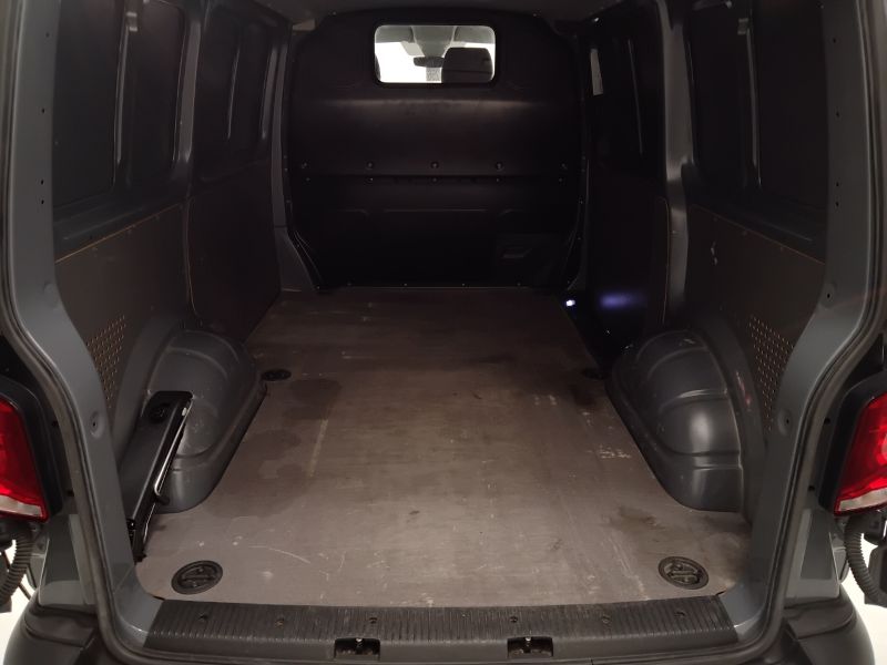 GuidiCar - VOLKSWAGEN Transporter 2021 T6.1 Transporter 28 2.0 tdi 110cv Business p.c. Usato