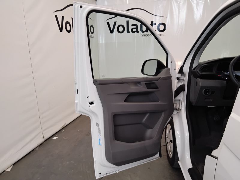 GuidiCar - VOLKSWAGEN Transporter 2021 T6.1 Transporter 30 2.0 tdi 150cv kombi p.c. Usato