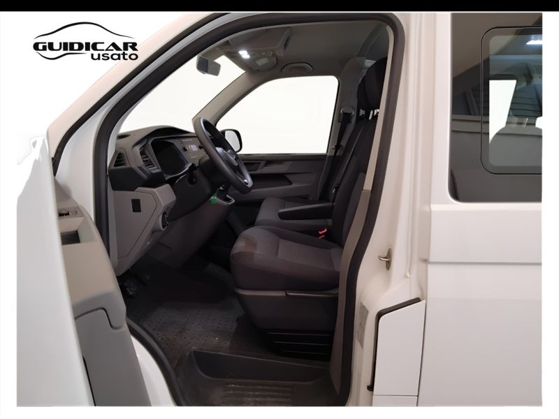 GuidiCar - VOLKSWAGEN Transporter 2021 T6.1 Transporter 30 2.0 tdi 150cv kombi p.c. Usato